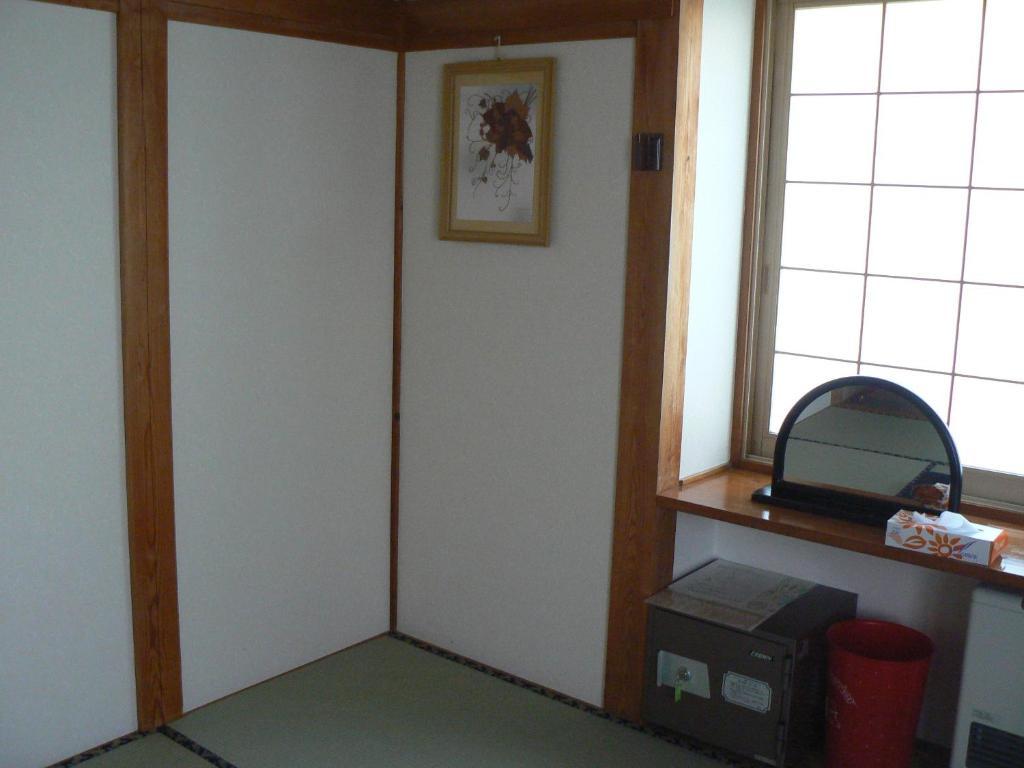 Hotel Fureai No Yado Yasuragi à Nozawaonsen Chambre photo