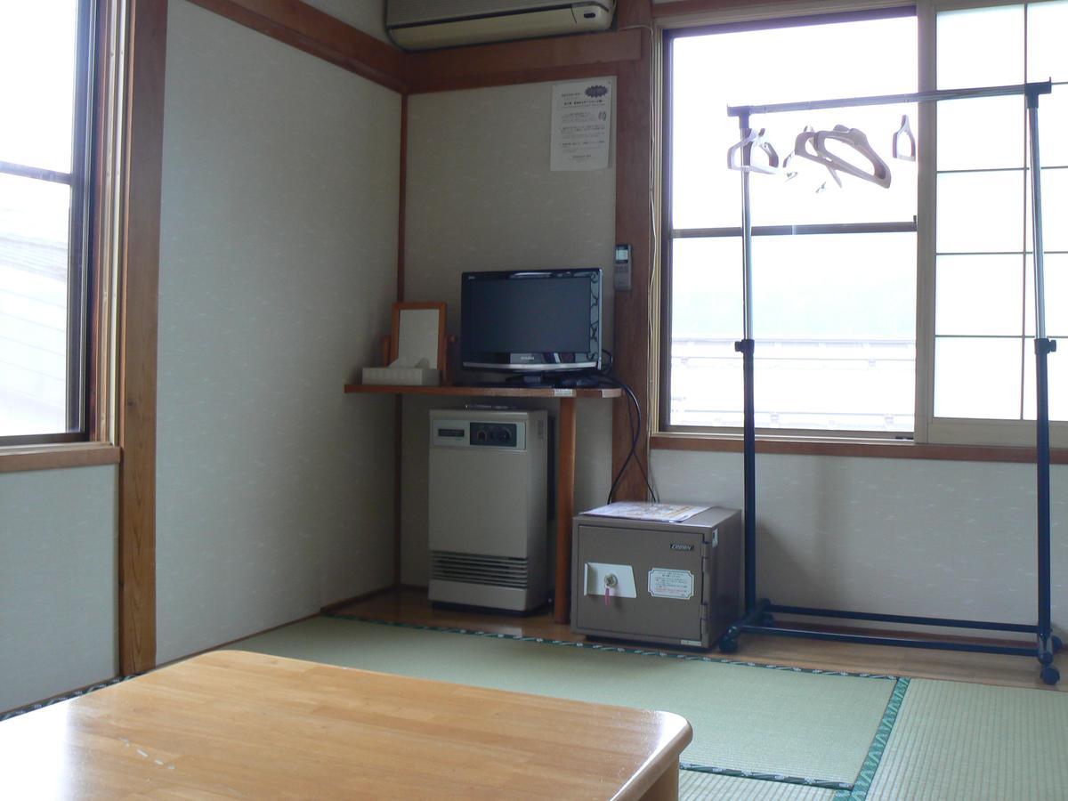 Hotel Fureai No Yado Yasuragi à Nozawaonsen Extérieur photo