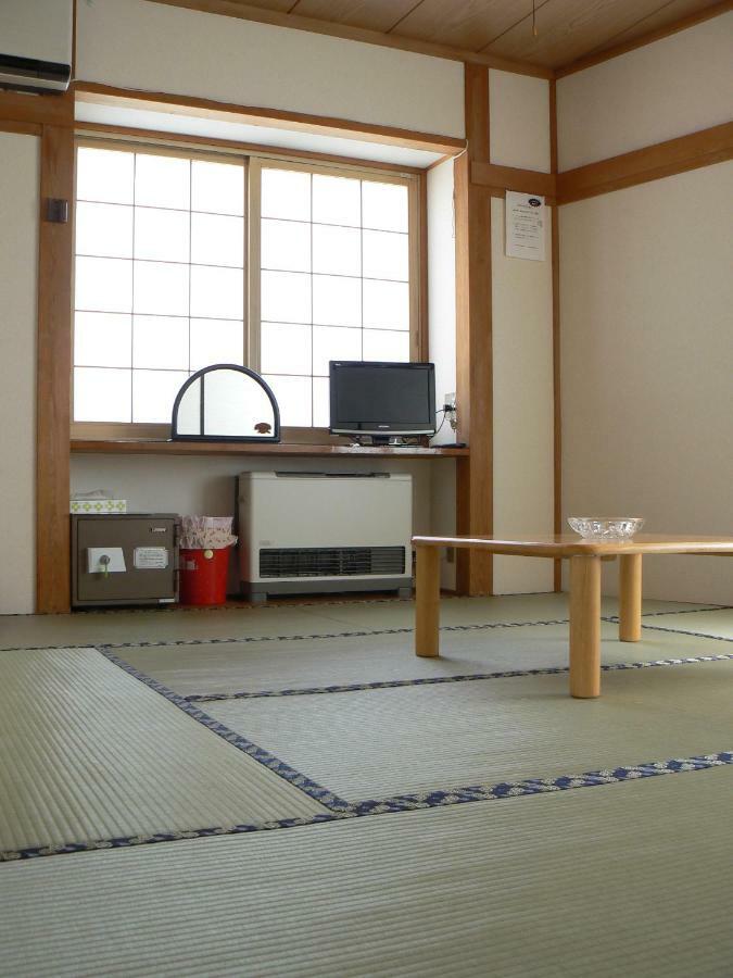 Hotel Fureai No Yado Yasuragi à Nozawaonsen Extérieur photo